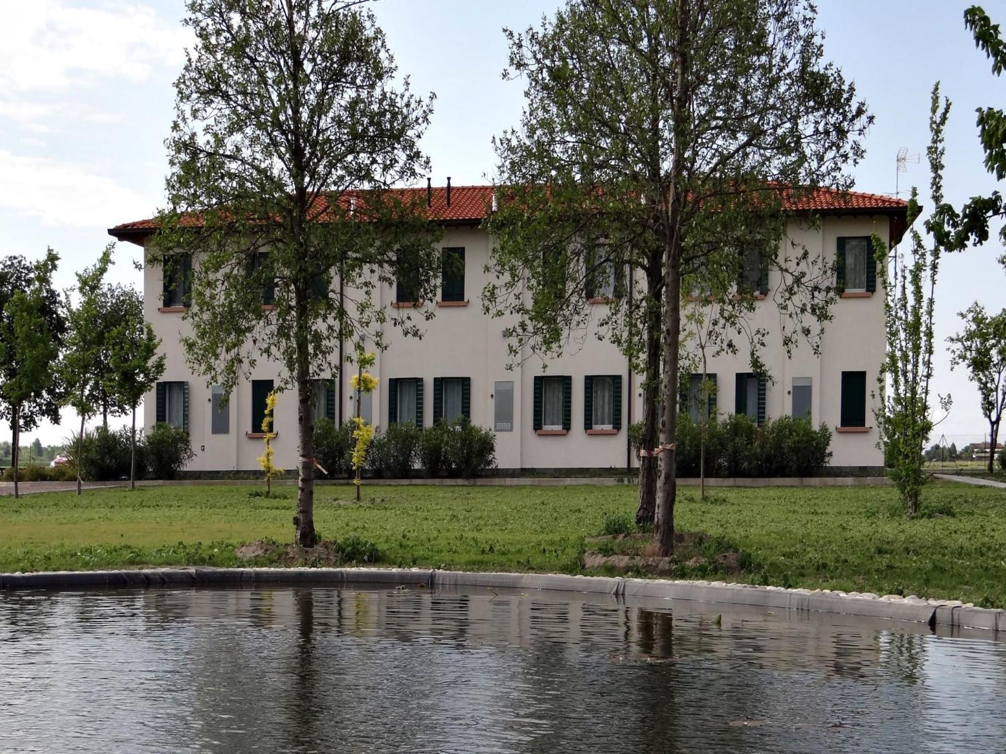 Characteristic Apartment In Codigoro With Pool Extérieur photo