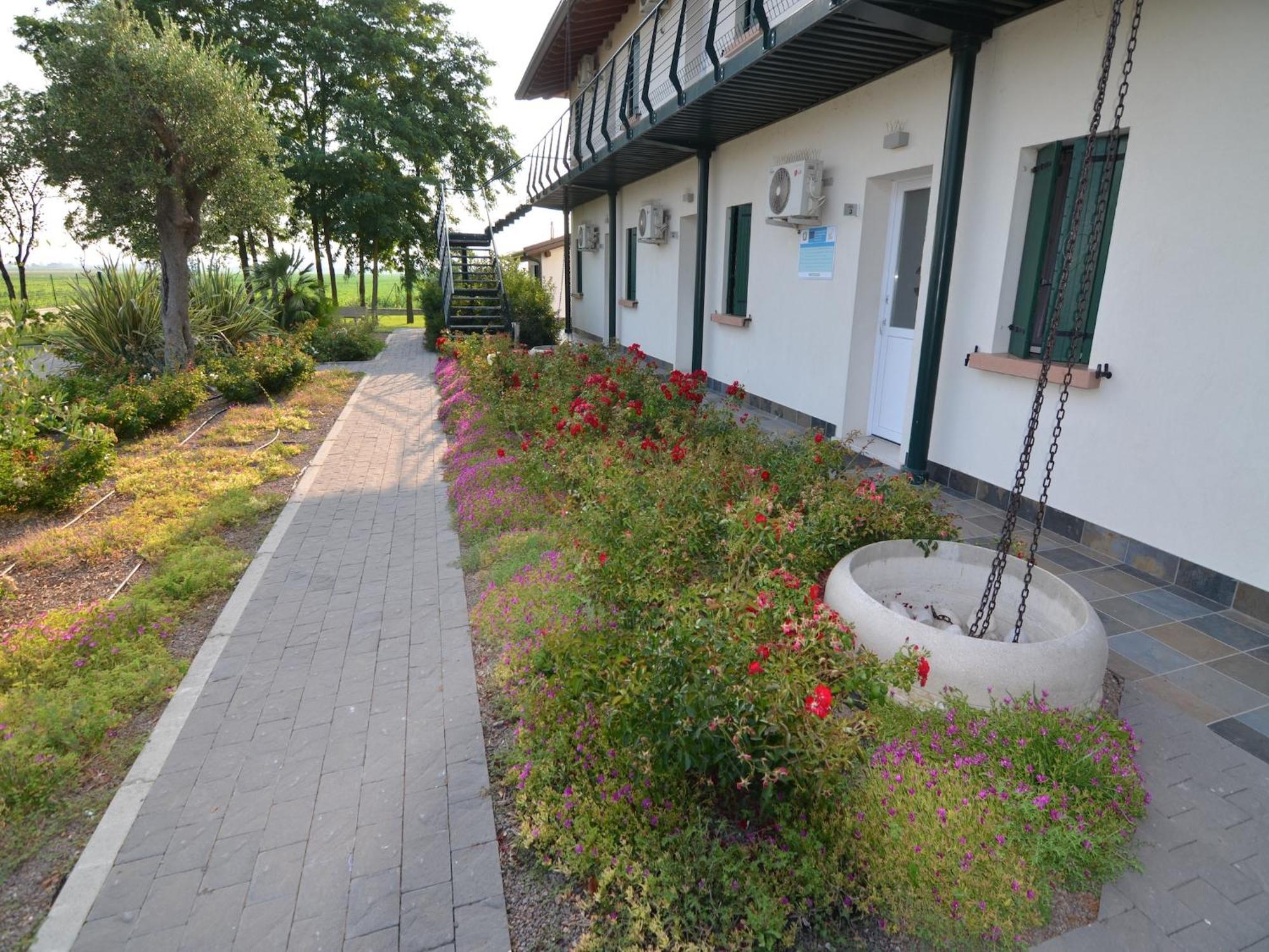 Characteristic Apartment In Codigoro With Pool Extérieur photo
